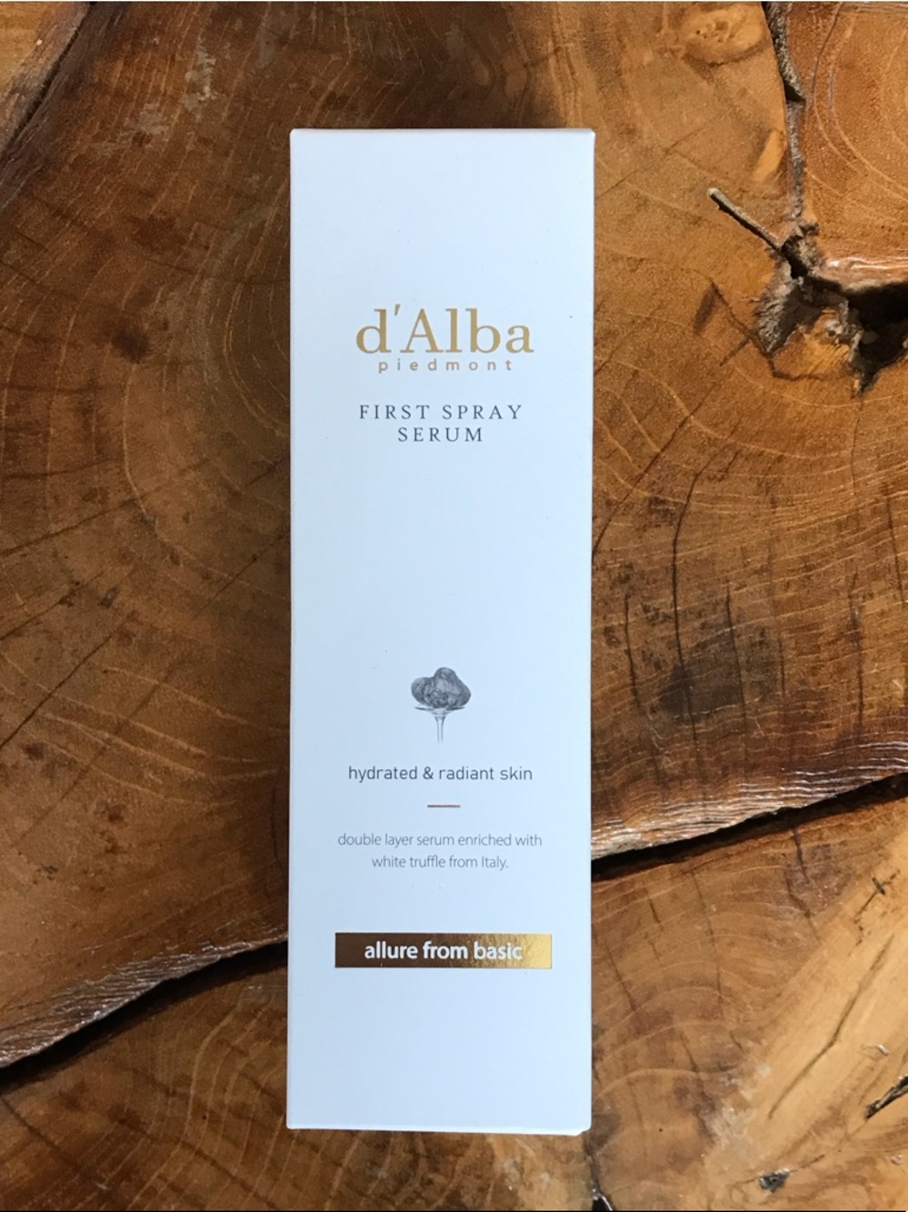 Alba First Spray Serum - White with Gold Accents
